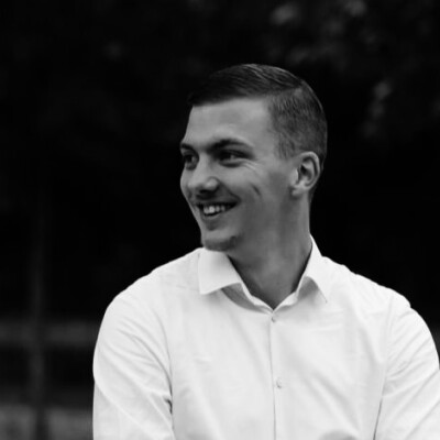 Riley zoekt een Kamer / Appartement / Studio in Antwerpen