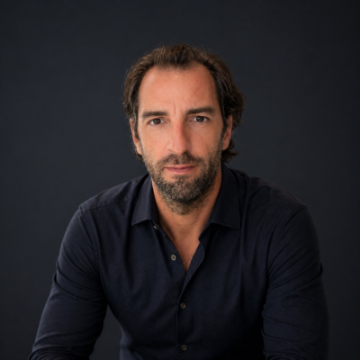 Stefan  zoekt een Studio in Antwerpen