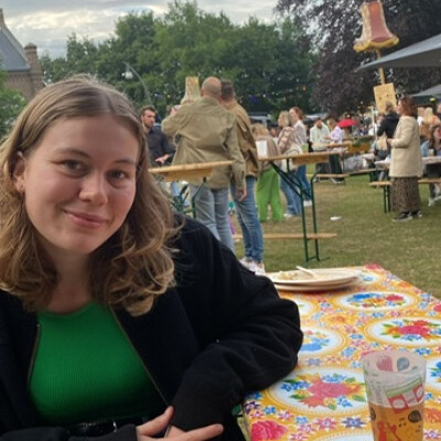 Liz zoekt een Kamer in Antwerpen