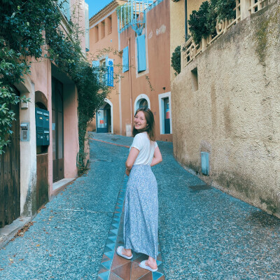 Ann is looking for an Apartment / Studio in Antwerpen