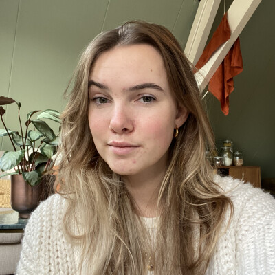 Raisa  zoekt een Appartement / Studio in Antwerpen